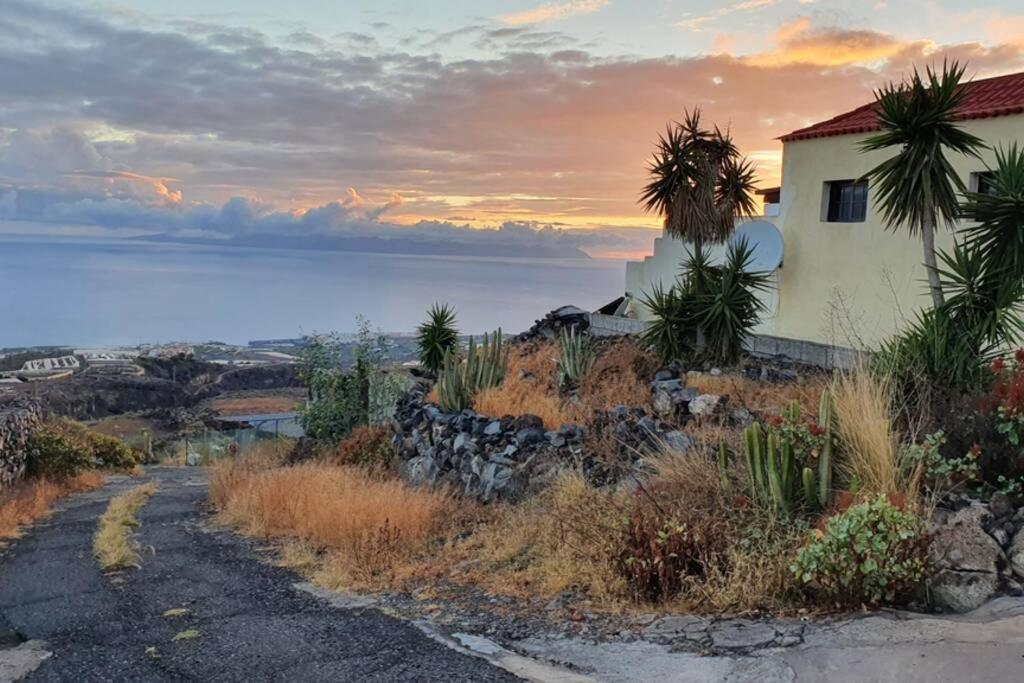 Tejina de Isora Lovely Two Bedroom Apartment With Amazing View מראה חיצוני תמונה